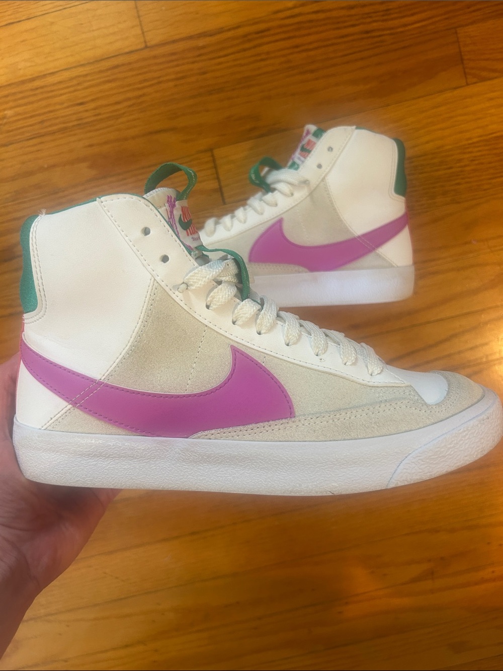 Nike Blazer Mid 77 SE Dance
White Fuchsia Dream (GS)